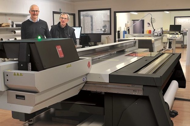 Eerste Océ Arizona 1360 GT in België staat bij Publi Dema