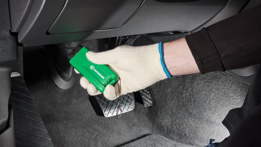 Hella Gutmann en VARTA® Automotive ondertekenen een overeenkomst