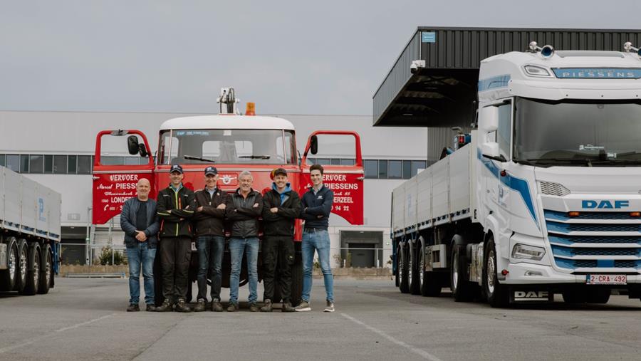 DAF concessiehouder viert 50 jaar samenwerking