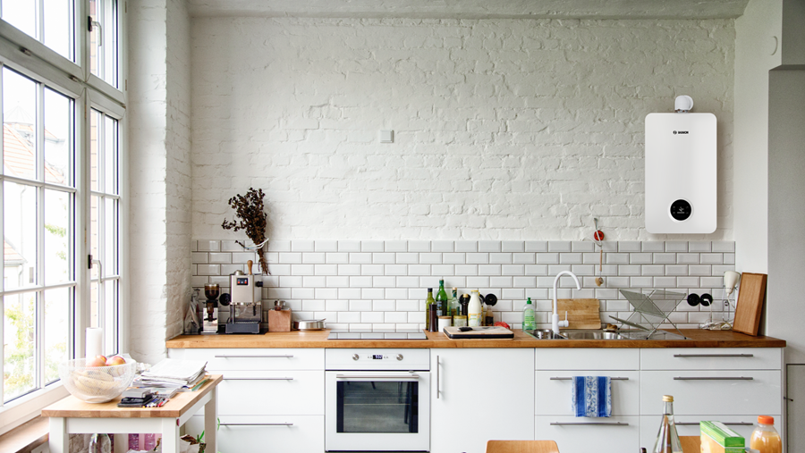 Bosch lance de nouveau un chauffe-bain étanche : le Therm 6600 S