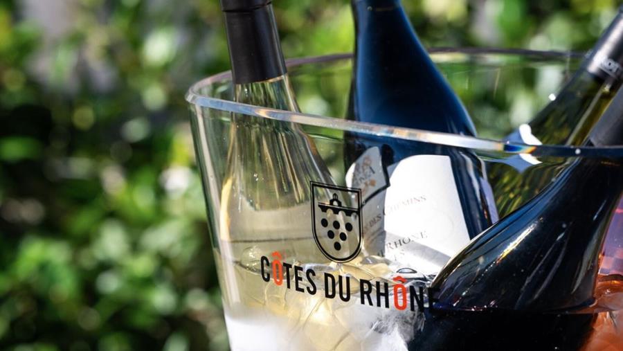 Côtes du Rhône trekt naar de markt