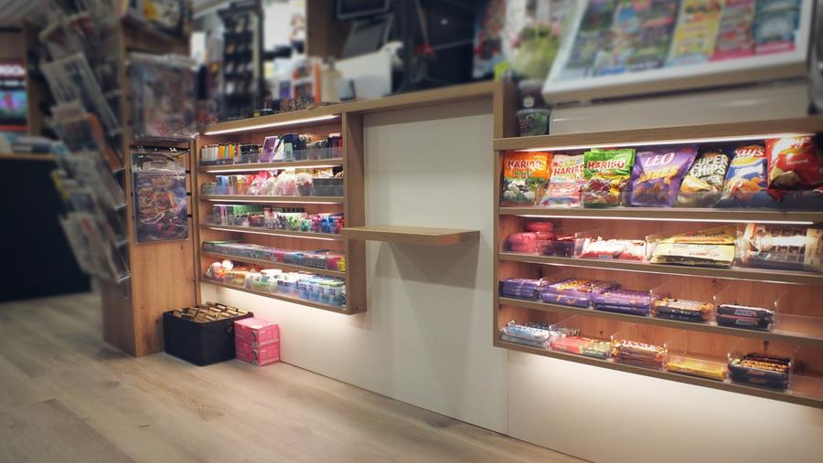 Winkelinrichting die verkoopt